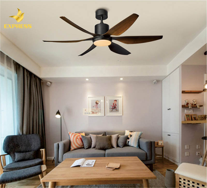 Quạt trần đèn thường dùng tại biệt thự hoặc căn hộ chung cư cao cấp.
