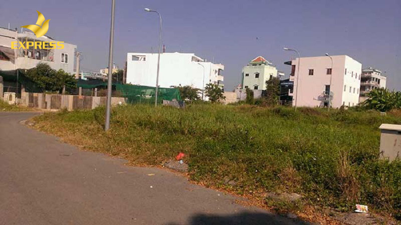 Tránh mua đất có lối vào tranh chấp