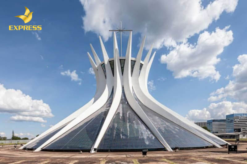 Công trình thiết kế và xây dựng nhà thờ Brasilia ở Brazil