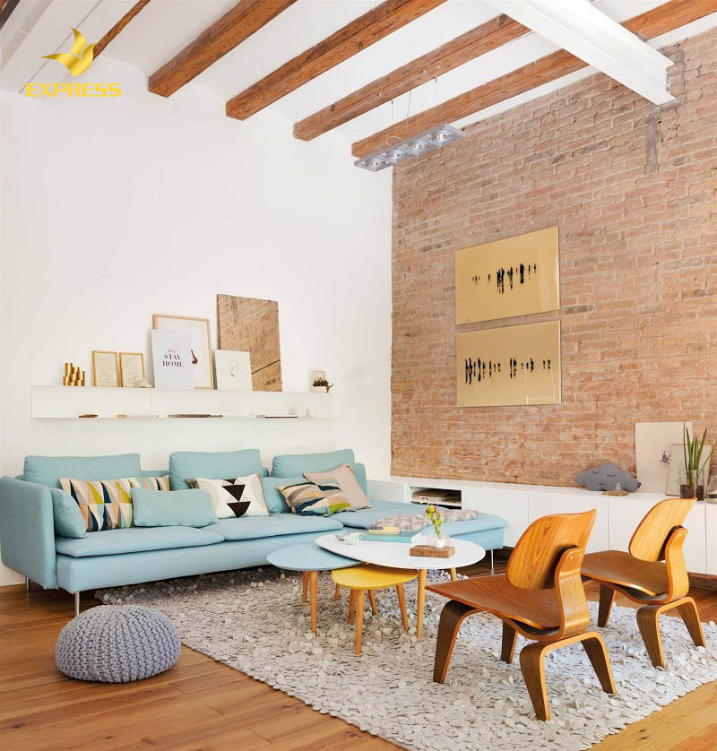 Chọn ô trang trí tường ở cạnh sofa