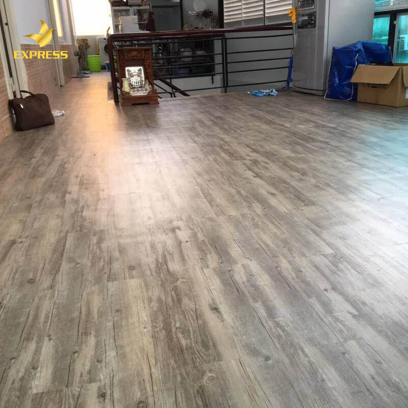 Mách bạn cách thi công sàn nhựa giả gỗ đẹp và chất lượng 