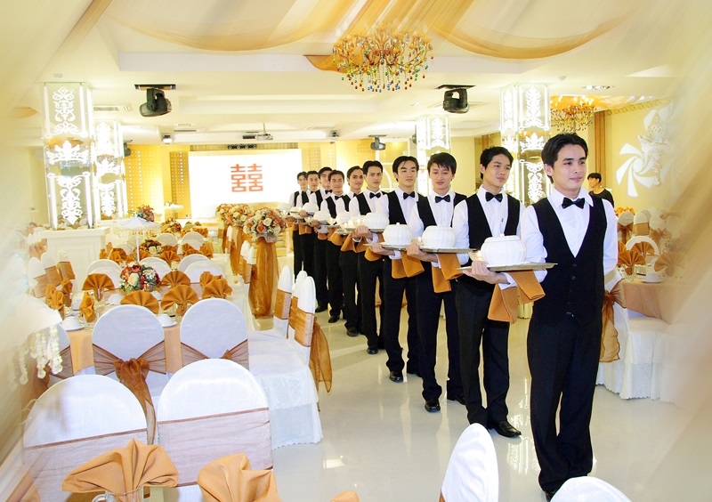 Đội ngũ nhân viên nhiệt tình, nhanh nhẹn và đầy tính chuyên nghiệp