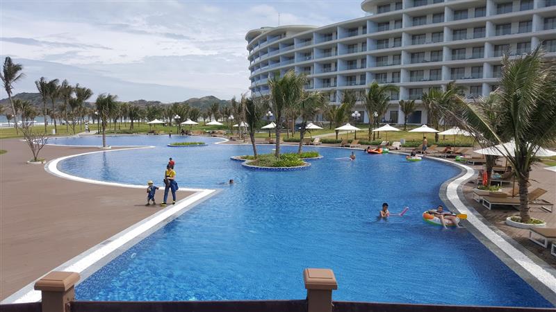 FLC QUY NHƠN ĐƯỢC VINH DANH LÀ QUẦN THỂ ĐẠT CHUẨN 5 SAO