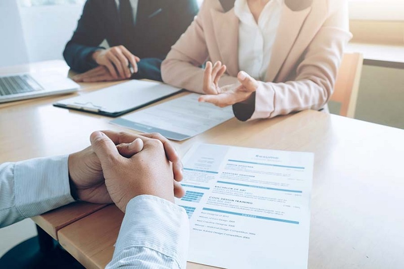 Thông tin cá nhân là điều bắt buộc phải có trong hợp đồng môi giới nhà đất