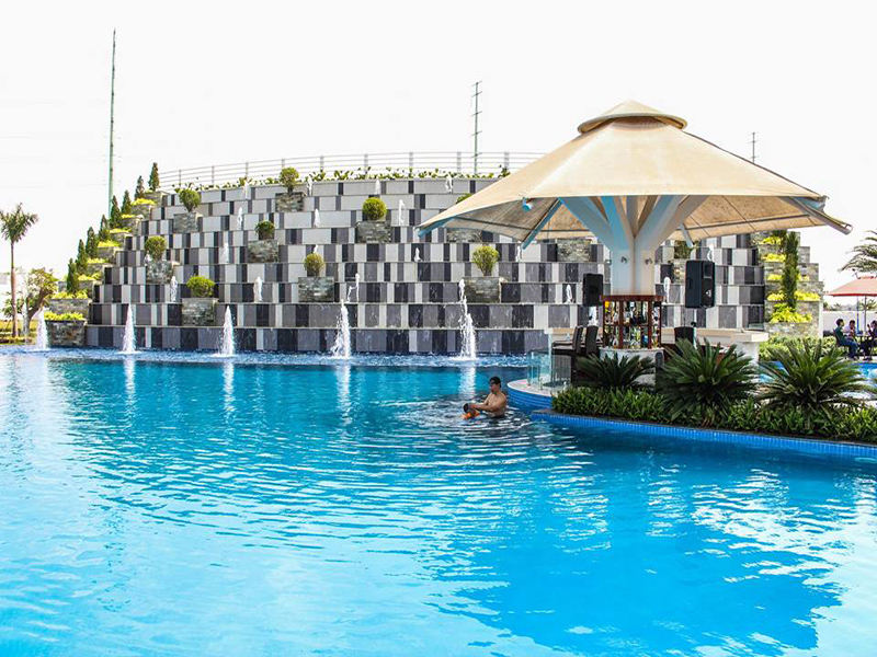 Melosa Garden với hồ bơi trong xanh Melosa Garden với hồ bơi trong xanh