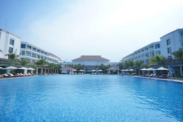 Ho-boi-ngoai-troi-thiet-ke-kha-doc-dao-cua-du-an