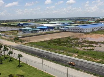 LONG AN SẼ LỰA CHỌN PHÁT TRIỂN BĐS HAY KCN TRONG TƯƠNG LAI?