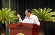 Xin hủy giấy đỏ, kiện dân sự hay hành chính?