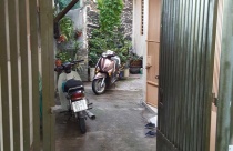 Một cái cổng rào, tiêu hao lắm quyết định
