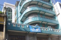 Kiểm điểm thư ký tòa giúp đương sự bán nhà