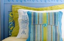 Làm mới đầu giường đón Tết 