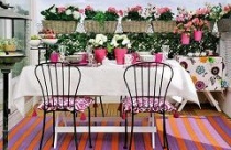 Ban công hoa rực rỡ đón xuân về 
