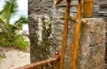 Nhà tắm ngoài trời cho nhà vườn 