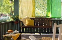 Biến hiên nhà thành góc thư giãn