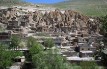 Làng cổ Kandovan - Những ngôi nhà trong hốc đá