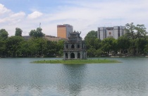 Siêu nghịch lý giá nhà đất Việt Nam