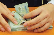 Phòng ngủ dịu mát với gam màu xanh lá cây