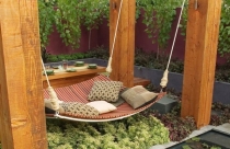 Kê giường ngoài trời để tận hưởng thiên nhiên