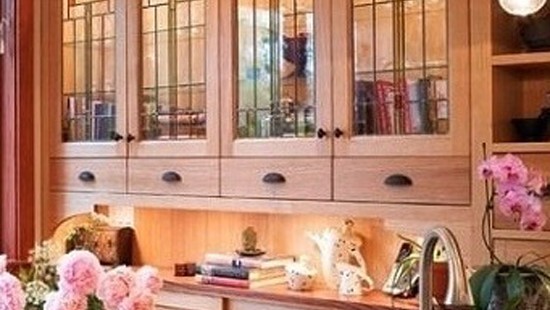  Cách chọn tủ đựng đồ phù hợp cho phòng bếp.					