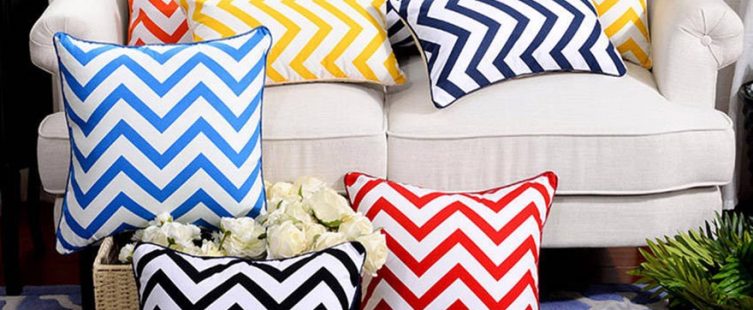  Gợi ý cách chọn gối trang trí có họa tiết hợp phong thủy					