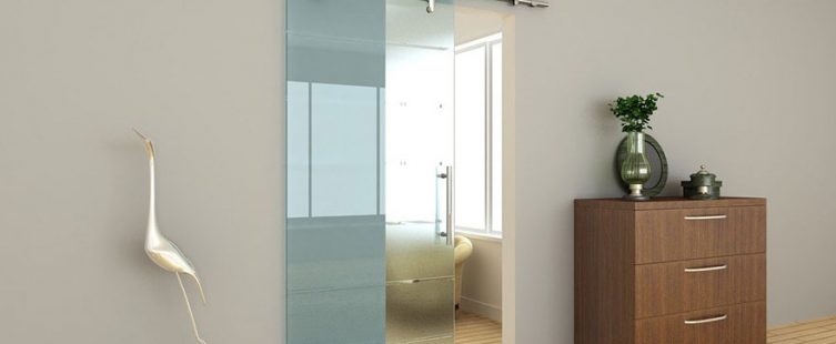  Tiết kiệm không gian tối đa với thiết kế phòng tắm kính cửa lùa					