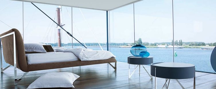  Phòng ngủ “sang chảnh” với những vách tường bằng kính cường lực					