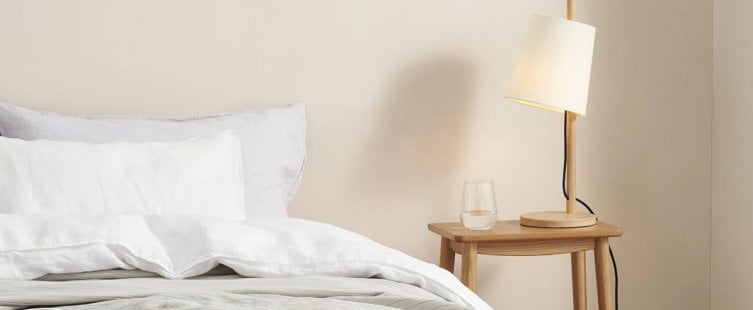  4 mẫu đèn ngủ để bàn chân gỗ xinh lung linh					