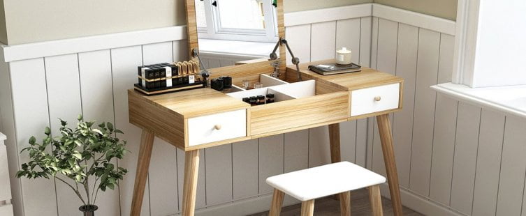  Bàn trang điểm gương gấp – “trợ thủ đắc lực” của phái đẹp					