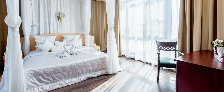  Mê mẩn với 5 mẫu thiết kế phòng cưới đẹp như mơ					