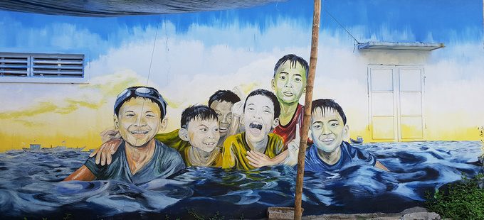  Chiêm ngưỡng vẻ đẹp độc đáo và rực rỡ của làng bích họa Tam Hải					