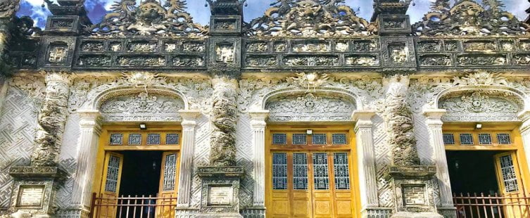  Kiến trúc lăng Khải Định – Nét độc đáo giao thoa văn hóa Đông – Tây					