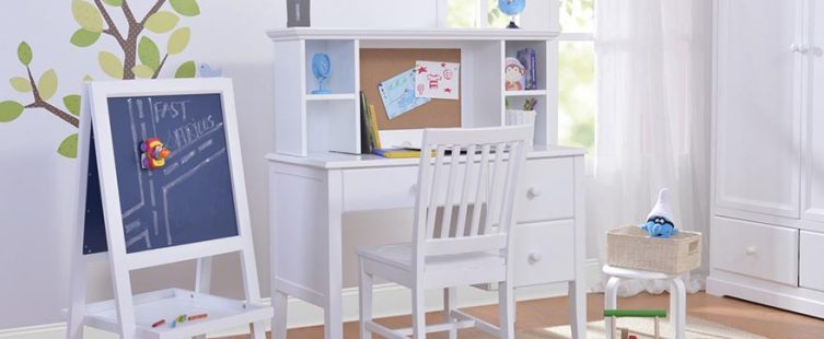  Ghi nhớ ngay 6 vị trí cấm kỵ đặt bàn học cho bé tập trung học hành					