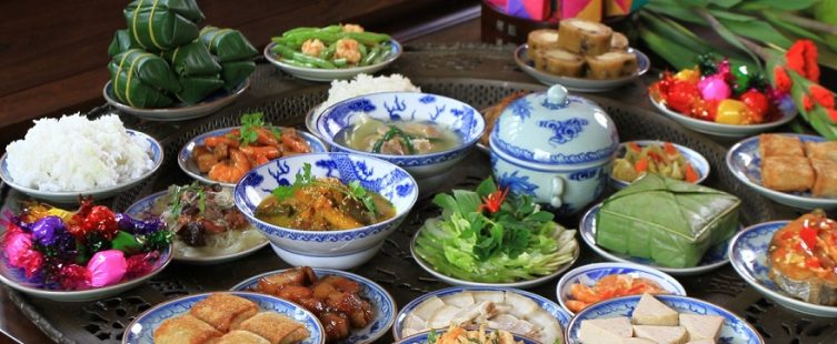  Phong thủy ngày Tết: Những nguyên tắc cần nhớ khi làm mâm cơm cúng ngày 30 Tết					