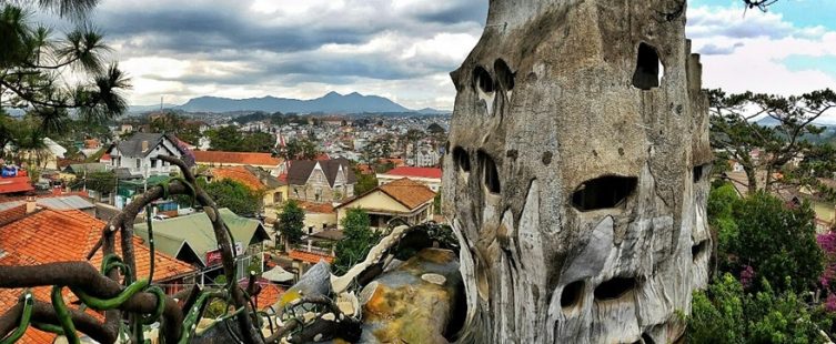  Khám phá không gian kỳ bí tại ngôi nhà “điên” – Crazy House Đà Lạt					