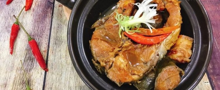  Cá kho chuối xanh, món ăn ngon dân dã trọn vị yêu thương					