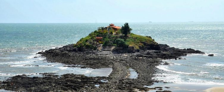 Khám phá con đường dưới đáy biển bí ẩn có một không hai ở Việt Nam					