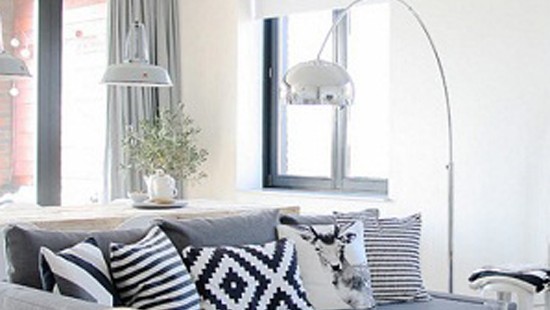  Chọn sofa góc cho phòng khách.					