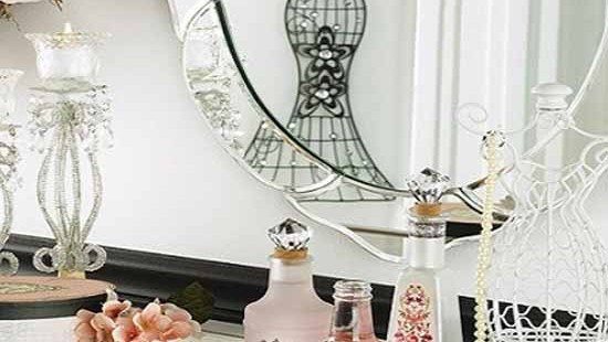  Chia sẻ kinh nghiệm khi chọn các mẫu bàn trang điểm đẹp					