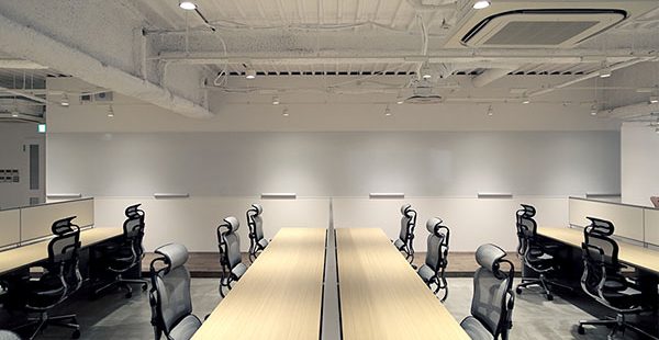  Thiết kế nội thất văn phòng giá rẻ cho công ty TNHH Kally					