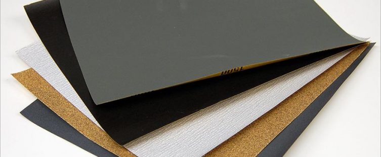  Nhớ giữ lại những tờ giấy nhám để làm sắc các vật dụng gia đình nhanh chóng					