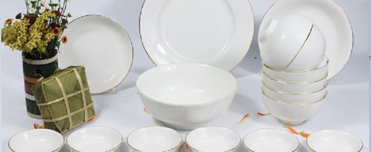  Mẹo vặt nội thất: Làm sạch bát đĩa sứ cực nhanh và hiệu quả					