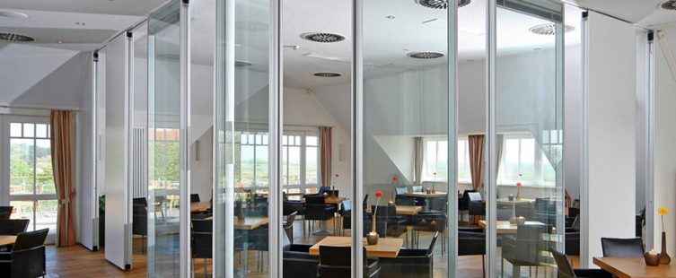  Tiết kiệm chi phí thiết kế văn phòng với vách ngăn nhôm kính đẹp					
