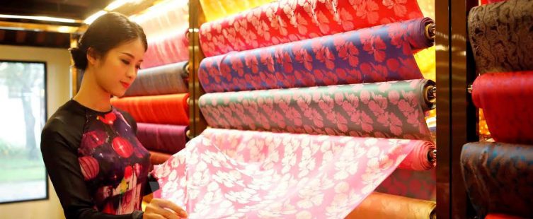  Tạo sự đột phá, phong cách cho không gian với thảm trản sàn 3D					