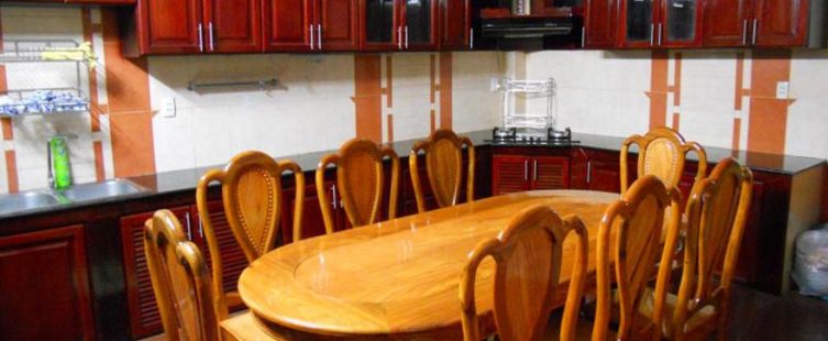  Tiêu chuẩn kích thước bàn ăn 8 người hiện nay là bao nhiêu?					
