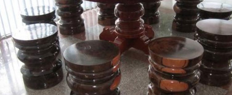  Vì sao ghế đôn gỗ lại thu hút sự chú ý của người mua hàng?					