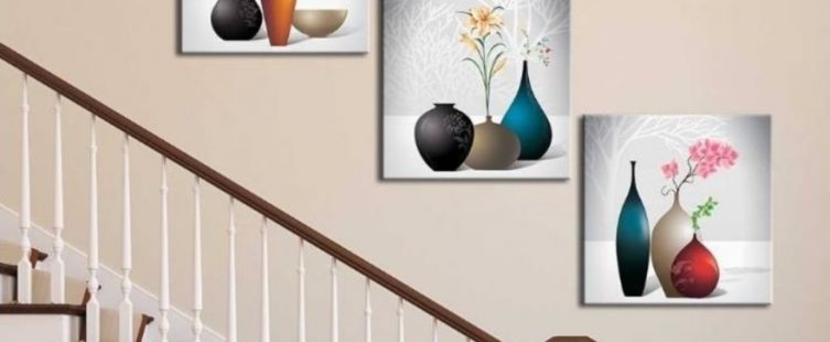  Ấn tượng với những mẫu khung ảnh treo tường cầu thang tuyệt đẹp					