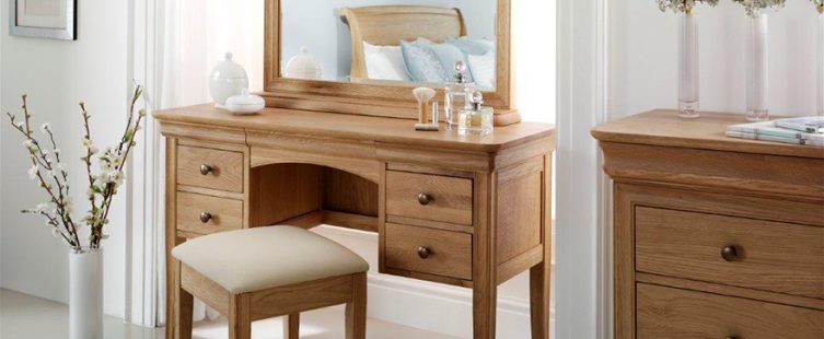  Tìm hiểu những ưu điểm nổi bật của bàn trang điểm gỗ sồi đẹp					