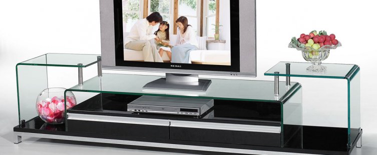  So sánh ưu nhược điểm của kệ tivi kính và kệ tivi gỗ					