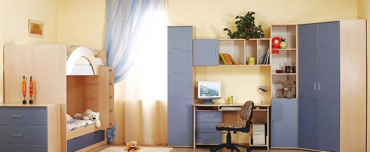  Những lưu ý mẹ cần biết khi mua bàn học liền tủ quần áo cho bé					